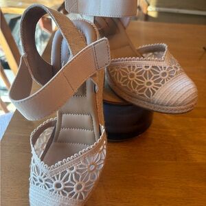 Me Too Cream Floral Espadrille Sandals